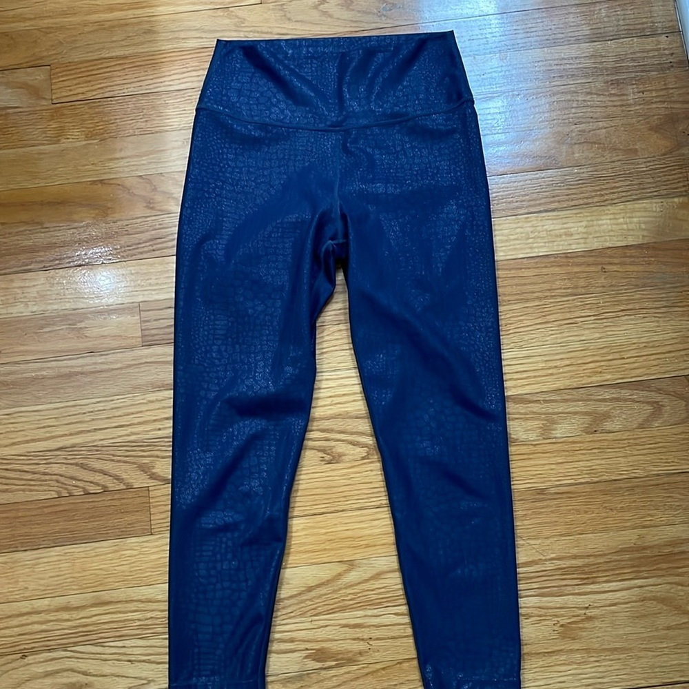 CARBON38 High Rise Legging in Dark ‎ Blue Leopard Takara Shine Sz L A16
